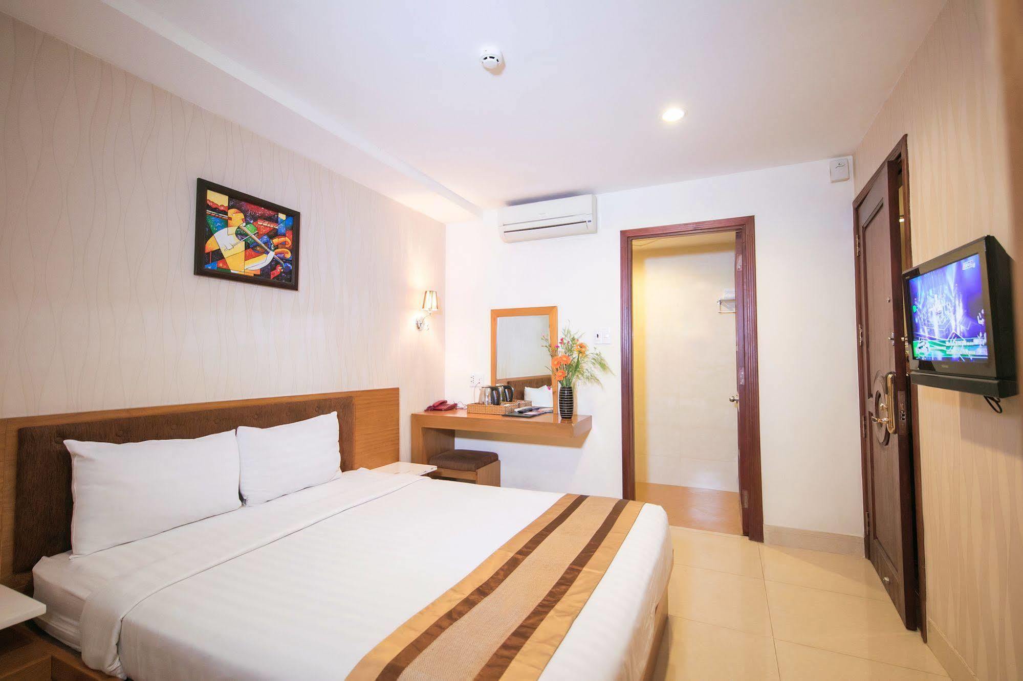 Valentine Hotel Saigon - Bui Vien Street Ho Chi Minh-byen Eksteriør bilde